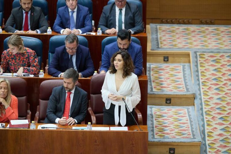 Ayuso dice que se está librando una «batalla por la libertad»