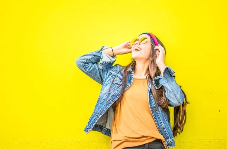 6 chaquetas preciosas de Zara, Pull&Bear, H&M y más para mañanas y noches de primavera