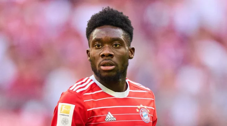 Alphonso Davies cabrea al Real Madrid y ya solo tiene 2 posibles destinos