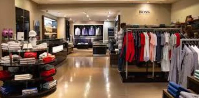 Viste caro a un precio barato con el pack de Hugo Boss con 3 camisetas que vende Amazon