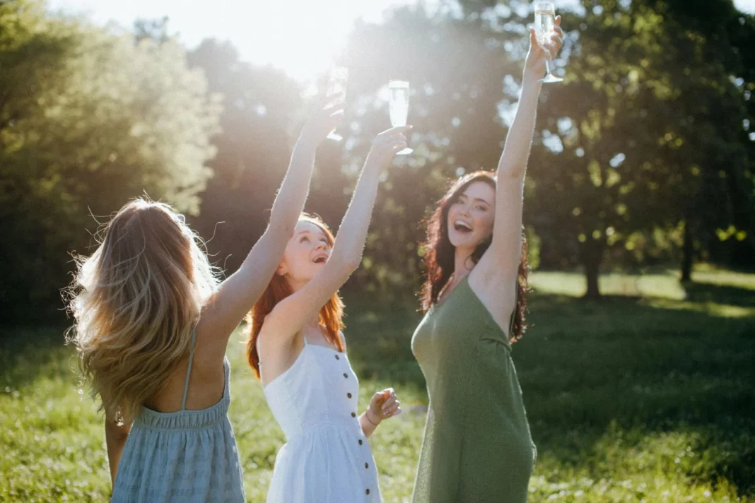 5 vestidos holgados y fresquitos de Sfera para este calor de primavera