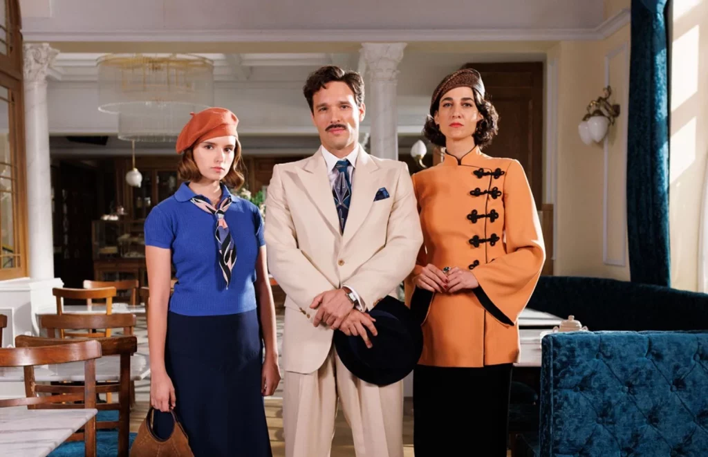 Rtve Apuesta Por El Actor Más Guapo De 'La Moderna' Para Su Nueva Serie De Ficción En La 1