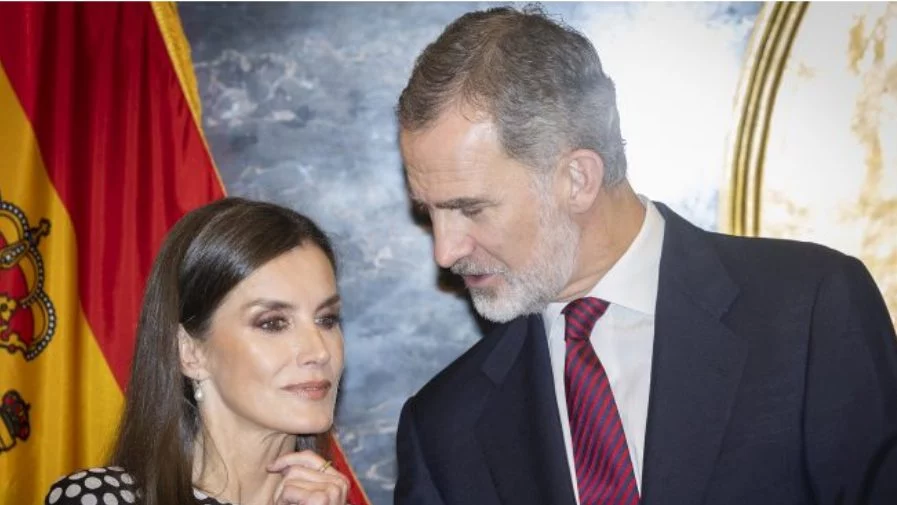 El último gesto de Felipe con Letizia en público estrategia para engañarnos o verdad