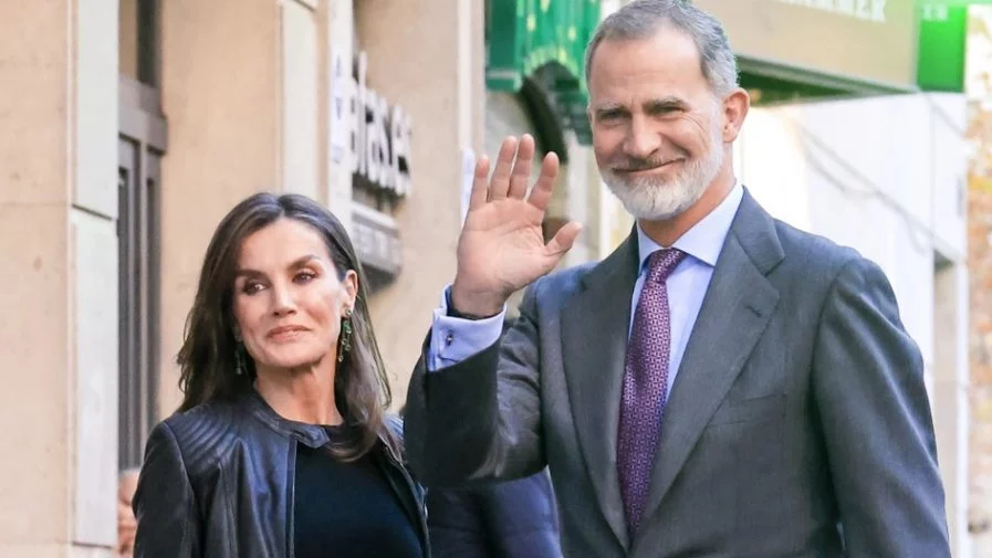 El último gesto de Felipe con Letizia en público estrategia para engañarnos o verdad