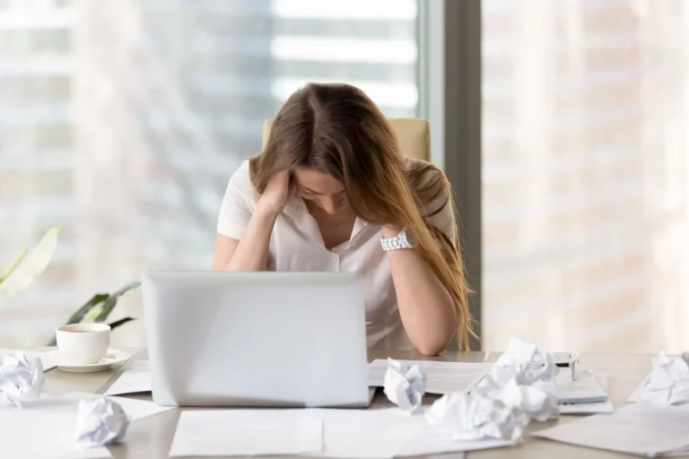 Estrés, ansiedad y pánico: los efectos a la hora de confeccionar la Renta 2023