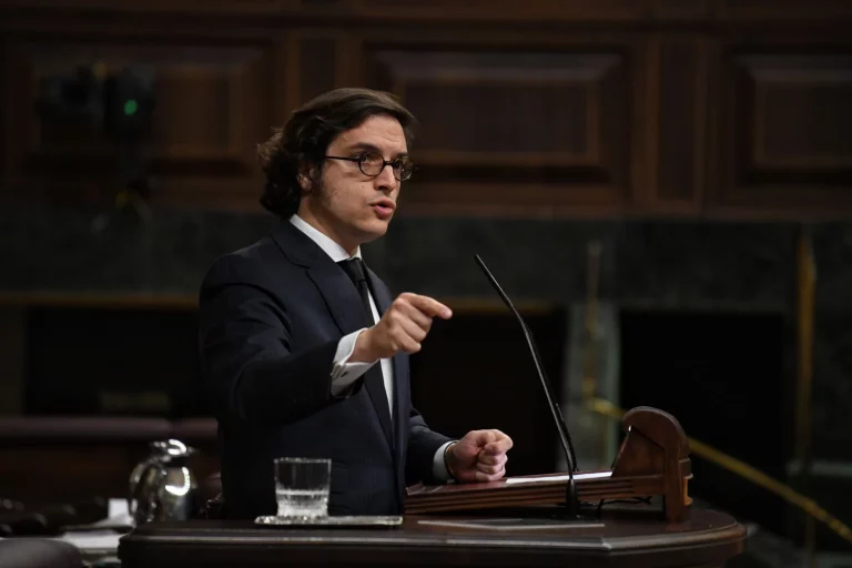 Vox cree que el aumento del paro vaticina el inicio de una «tormenta perfecta» para la economía española