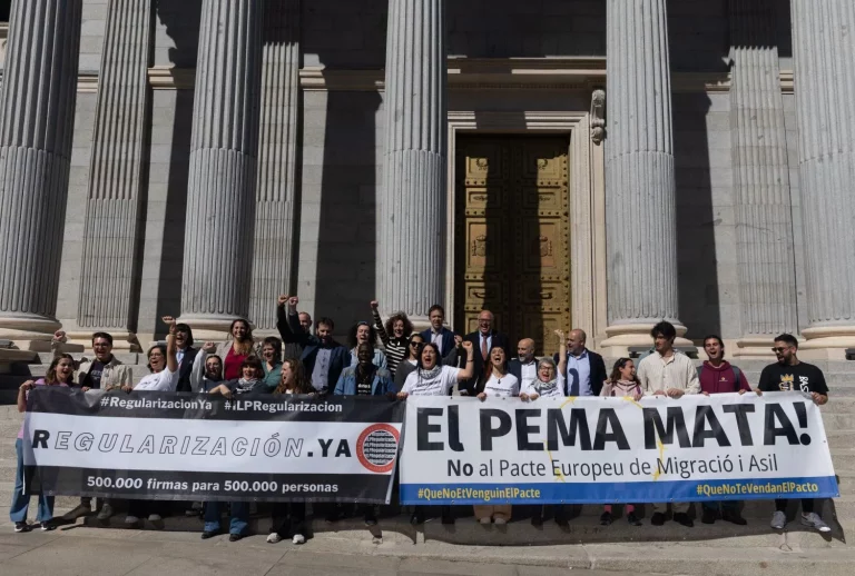 ‘Regularización Ya’ dice que la Iglesia ha sido «fundamental» para lograr el apoyo a la ILP para regularizar migrantes