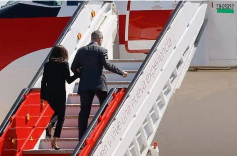 subiendo al avión