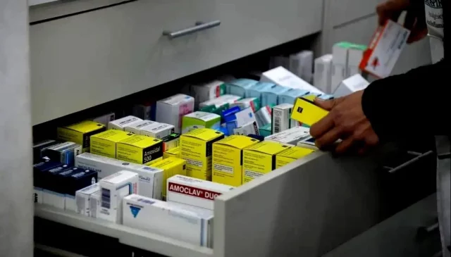 Nuevas Medidas De La Dgt: Si Consumes Estos Medicamentos Podrían No Renovarte El Carnet De Conducir