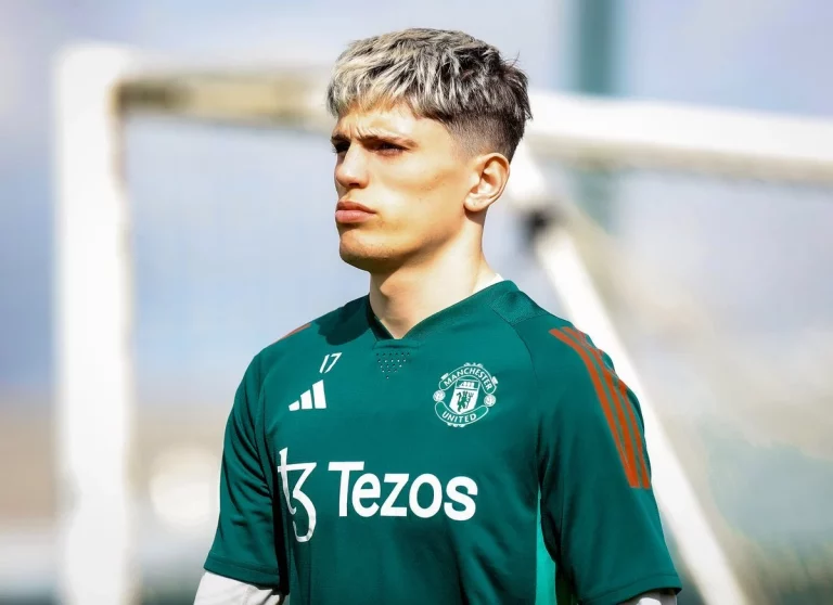 Garnacho llama a a un equipo de LaLiga para salir del Manchester United