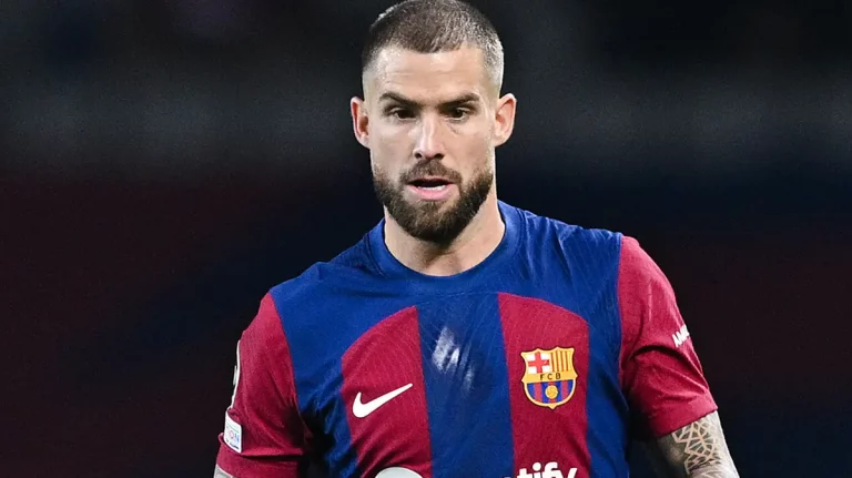 Iñigo Martínez acelera salida inesperada del FC Barcelona: se va a la Real Sociedad