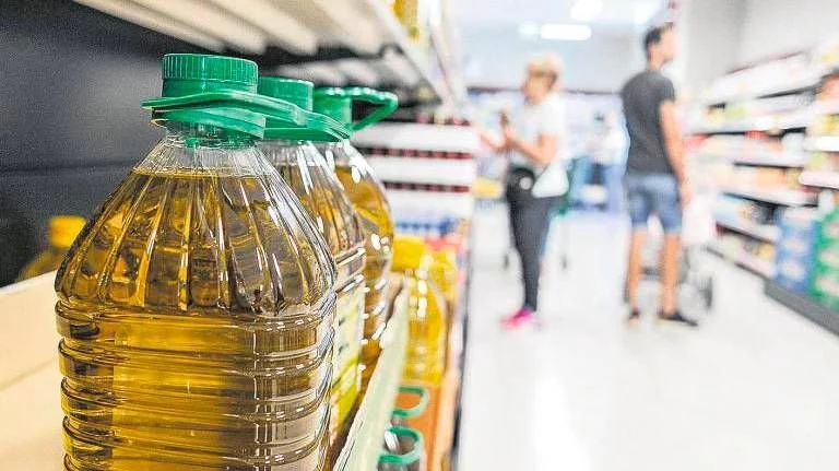 La importancia de reducir el IVA del aceite de oliva para aliviar la carga económica de los consumidores