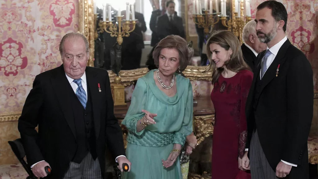 El Comprometido Vídeo De Letizia Por El Que La Casa Real Ha Pagado 1 Millón De Euros