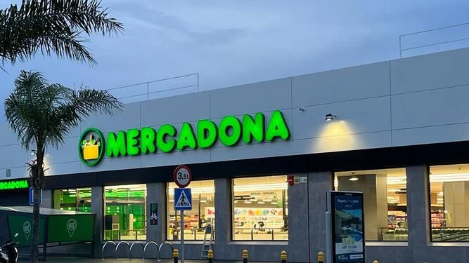 Mercadona imita a Primor y vende el color de uñas tendencia en primavera 6 euros más barato
