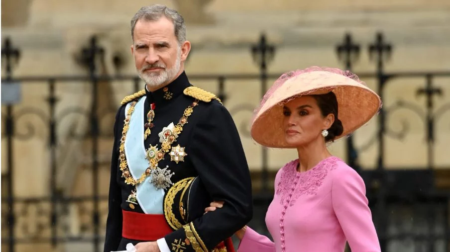 Pagan impuestos los reyes Letizia y Felipe VI