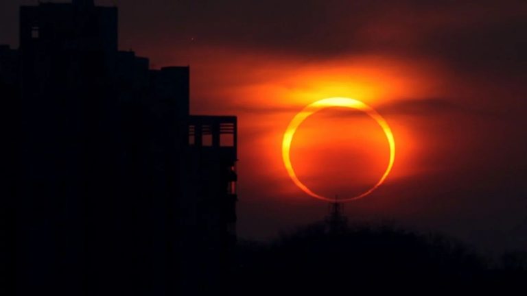 Podrás ver en España un espectacular eclipse solar total los próximos días, pero solo en dos lugares