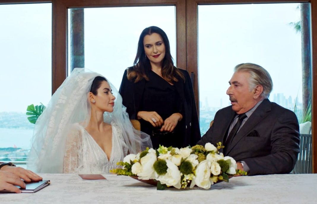 El inesperado anuncio de Sahika en 'Pecado Original' frente a Yildiz
