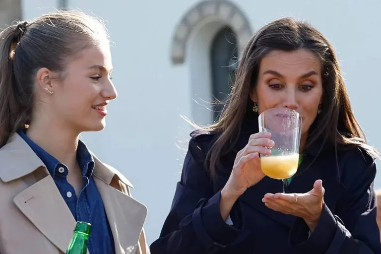 La bebida rejuvenecedora que toma la reina Letizia se vende en supermercados como Carrefour o Alcampo