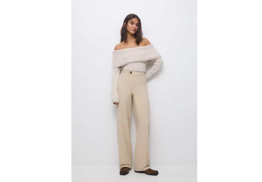 Zara y PullBear compiten con los mejores pantalones para las chicas bajitas