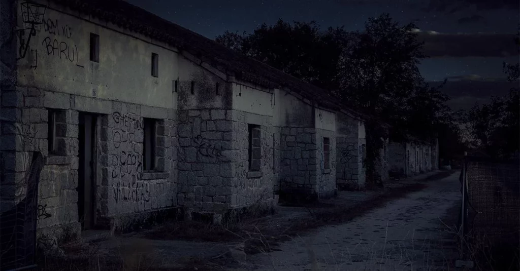 De Pronto, La Gente Abandona El Pueblo Ocahte, Burgos