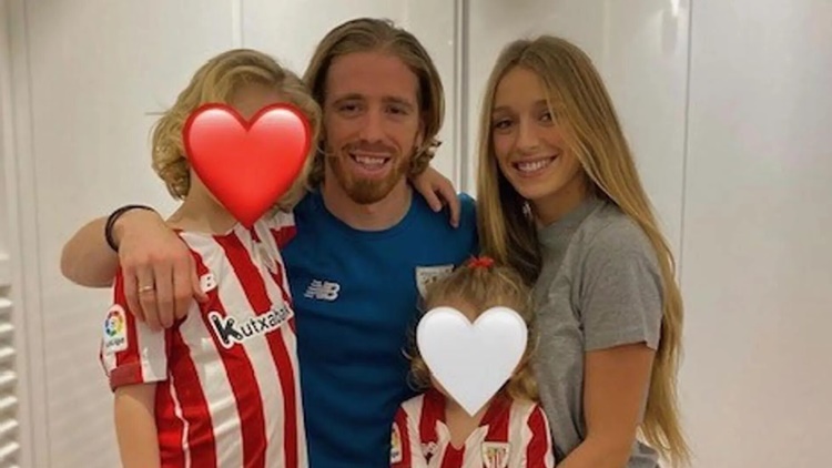 Andrea Sesma Iker Muniain Mujer De