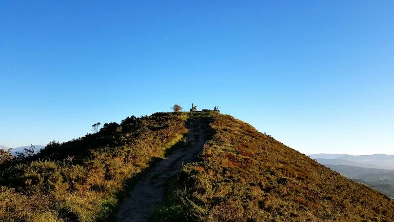 ¿Qué Nos Ofrece Cantabria En Medio Del Monte Picota?