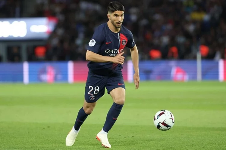 Carlos Soler Mikel Merino