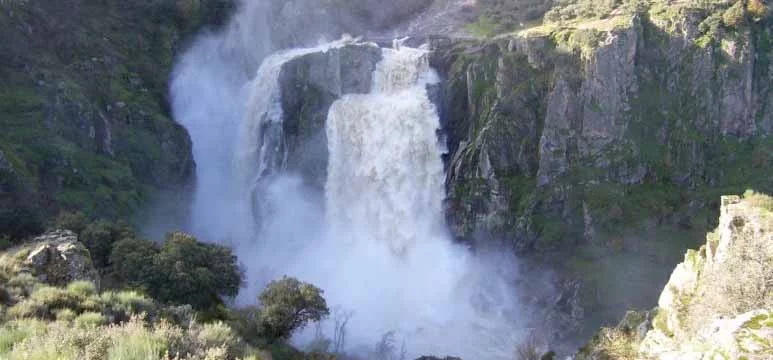 ¿Cómo Llegar A El Pozo De Los Humos? 