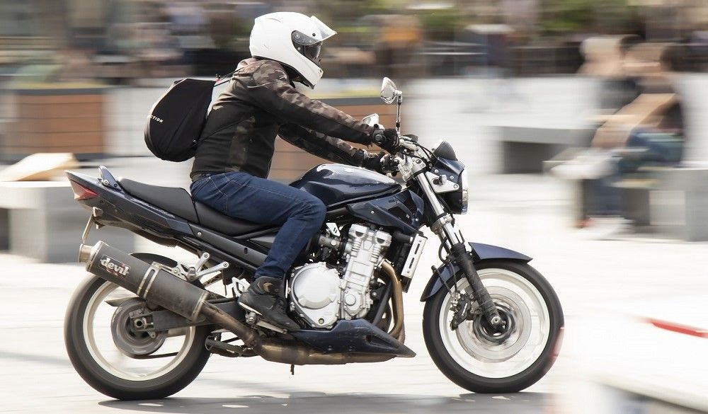 Conoce los requisitos actuales para conducir motocicletas