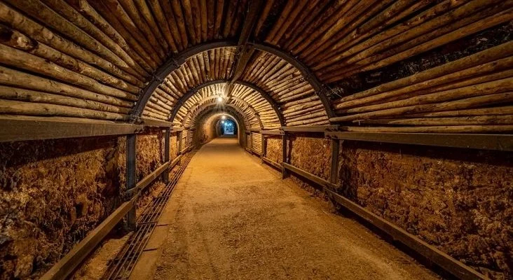 Si Paseas Por Huelva Debes Darte Una Vuelta Por La Mina De Cobre Más Grande 