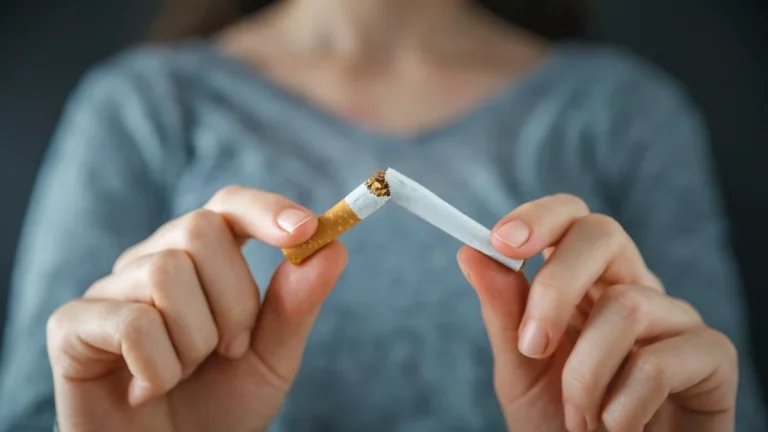 Truco casero para eliminar el olor a tabaco de tu casa