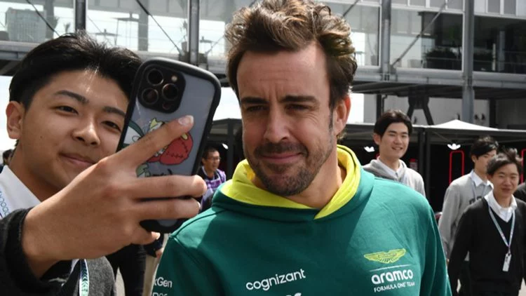 Fernando Alonso Aston Martin