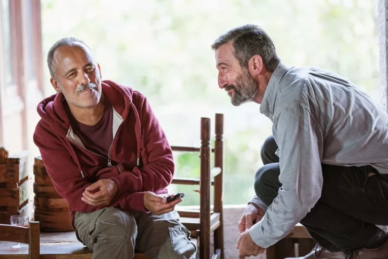 ‘Pájaros’ con Javier Gutiérrez y Luis Zahera es el primer buen estreno español de 2024