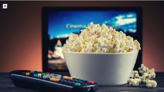 Cómo Hacer Un Cine En Casa Con Tu Móvil 2 Ideas Prácticas Para Armar Una Sala De Cine Tan Solo Con Tu Móvil