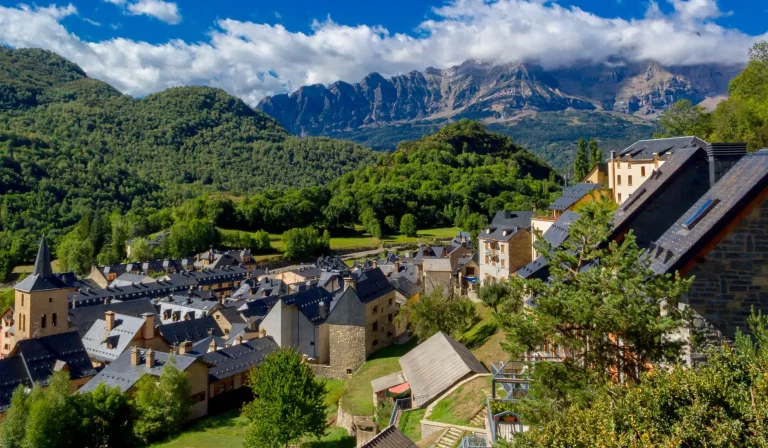 La ruta de senderismo en los Pirineos que cambiará tu vida
