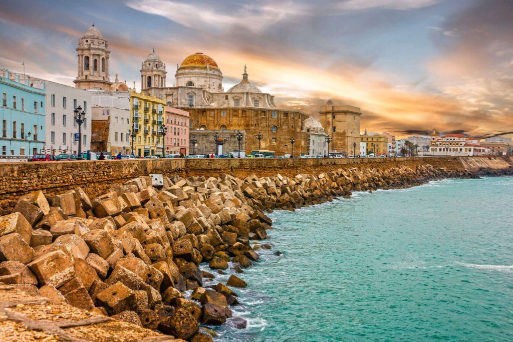 Las Atracciones De Cádiz, El Orgullo De Toda Una Nación 