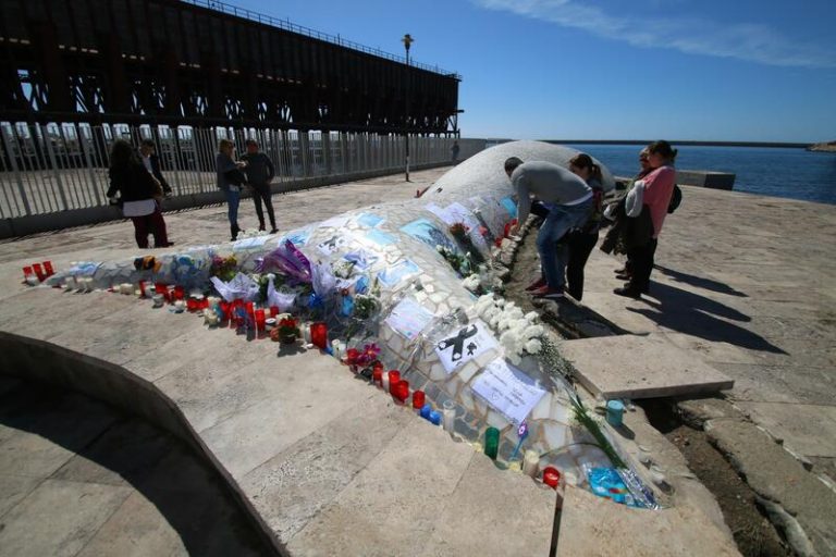 La madre del niño Gabriel convoca este sábado una concentración ante quienes se quieren «lucrar» con su muerte
