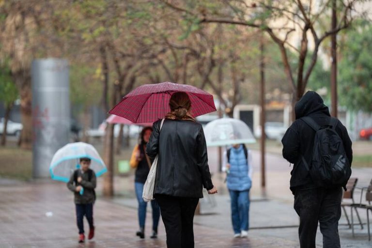 Cataluña en alerta por la posibilidad de lluvias intensas hasta la mañana de este domingo