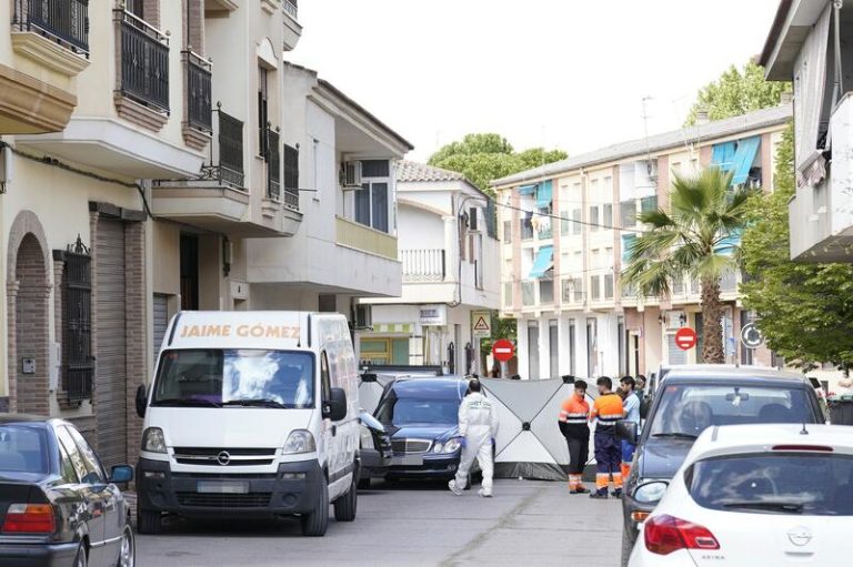 Un hombre mata a sus dos nietos y se suicida tras atrincherarse en una casa de Huétor Tájar (Granada)