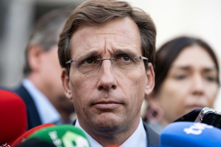 Almeida carga contra la «huida hacia adelante» de Sánchez con Palestina