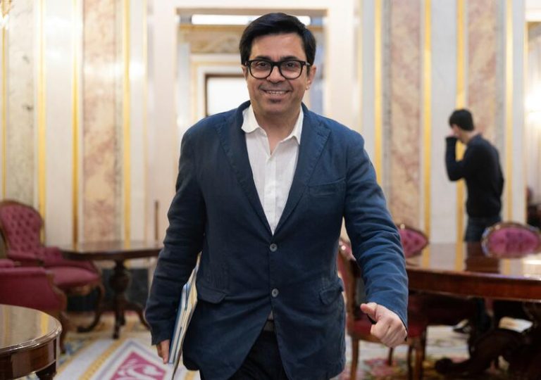 Pisarello (‘comunes’) aboga por propiciar un «horizonte de reencuentro» con Podemos tras el 9J