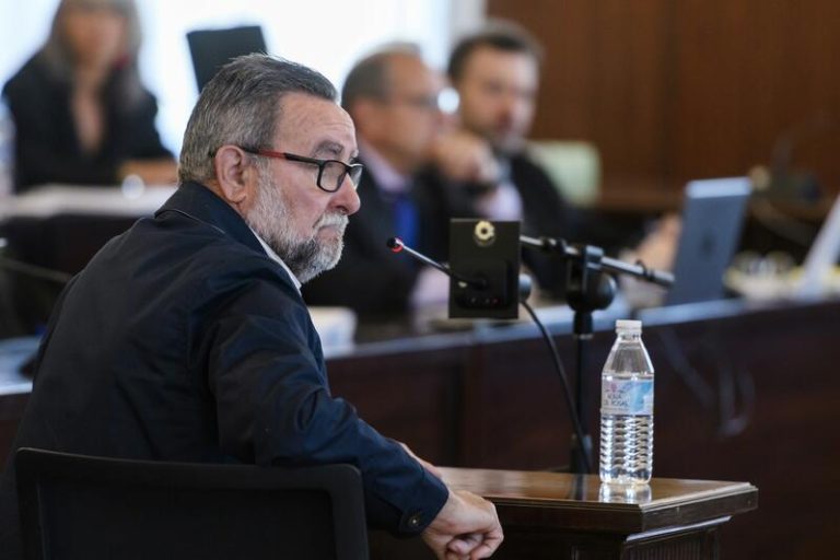 El fiscal confirma su petición de siete años de cárcel para el exsecretario de UGT-A y cuatro dirigentes más