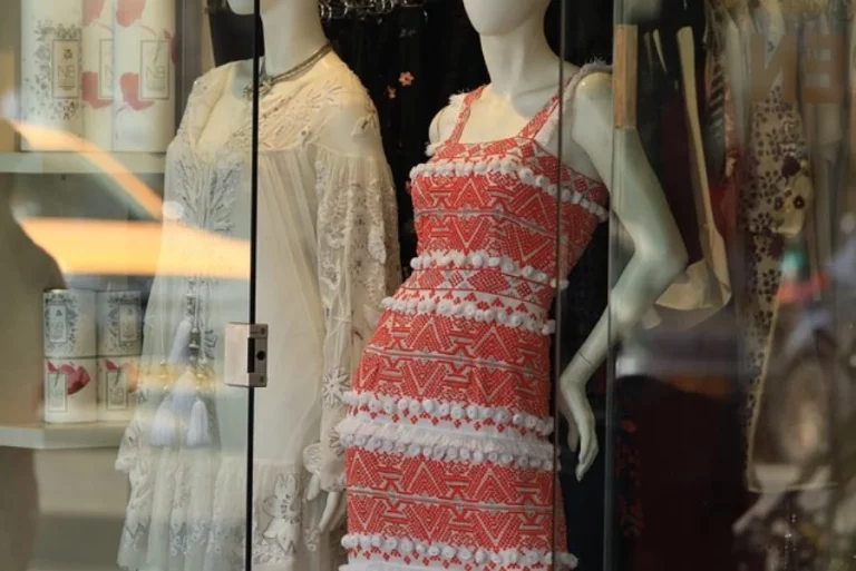 4 vestidos para todas las edades de Uniqlo desde 12 míseros euros