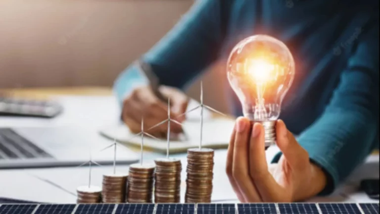 Lleva desde 2016 sin pagar nada en la factura de la luz gracias a este truco que no hace nadie