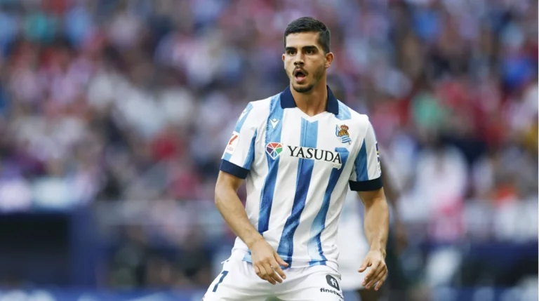 André Silva lanza un mensaje a Roberto Olabe