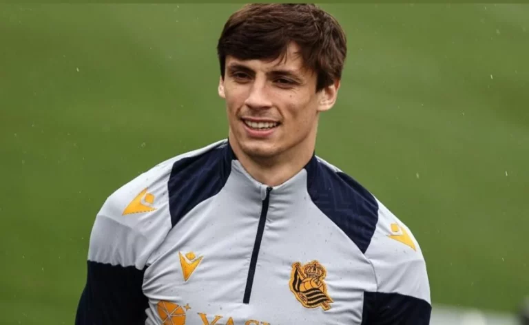 Ataque del Athletic a Le Normand pone en guardia a la Real Sociedad