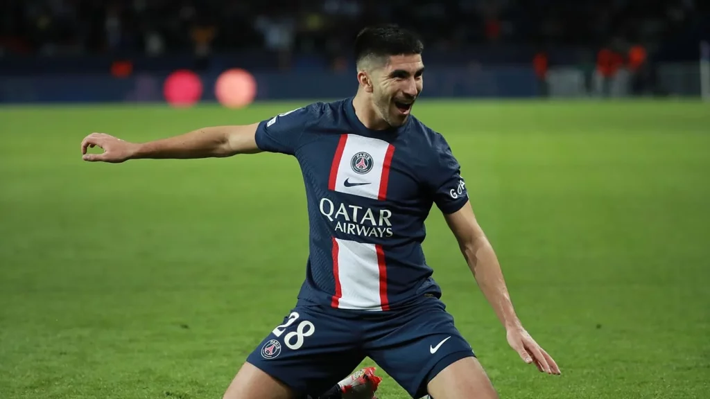 Carlos Soler Y Su Futuro Incierto En El Mercado De Fichajes