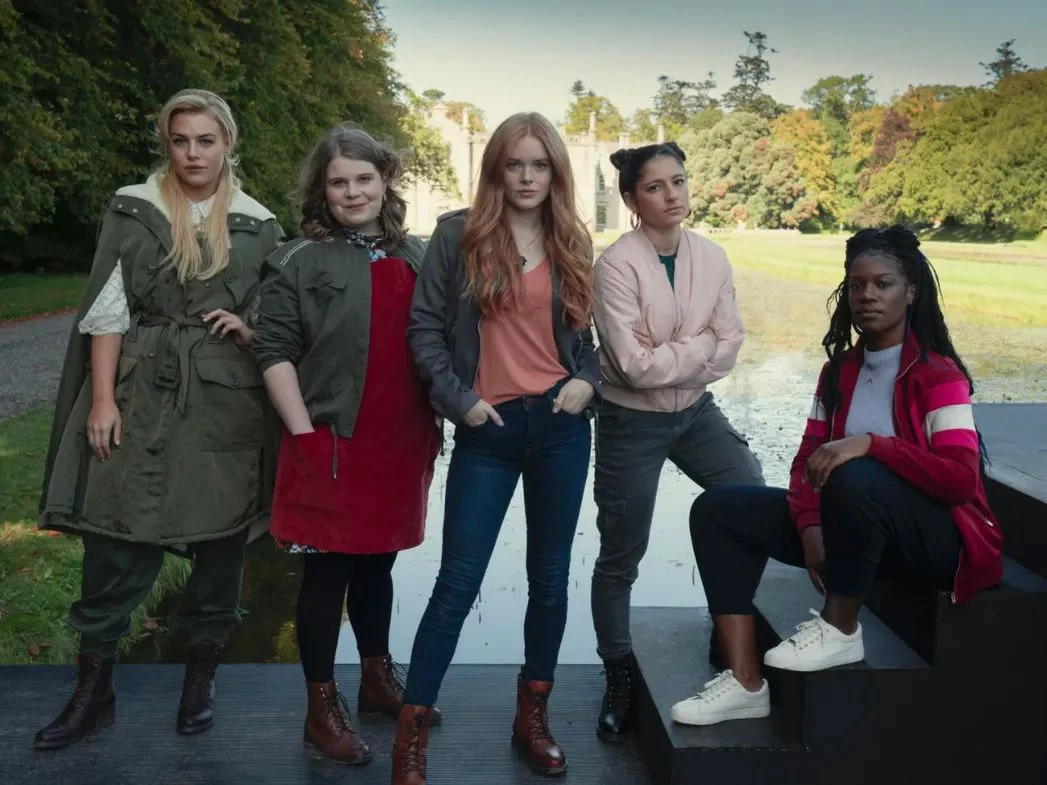 Conexión con Las escalofriantes aventuras de Sabrina y Harry Potter: drama y oscuridad juvenil