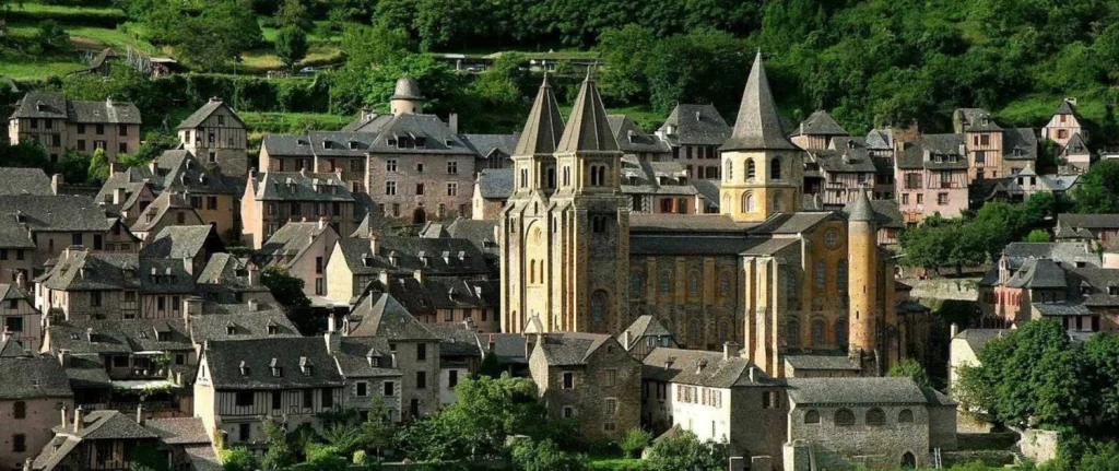 Los Sitios Más Espléndidos De Conques Que Lo Ponen Como El Más Bonito