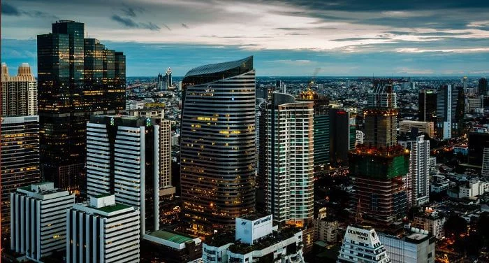Descubre el encanto de Tailandia: historia, paisajes paradisíacos y una gastronomía única por menos de lo que imaginas